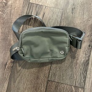 LULULEMON BELT BAG